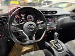 نيسان قاشقاي